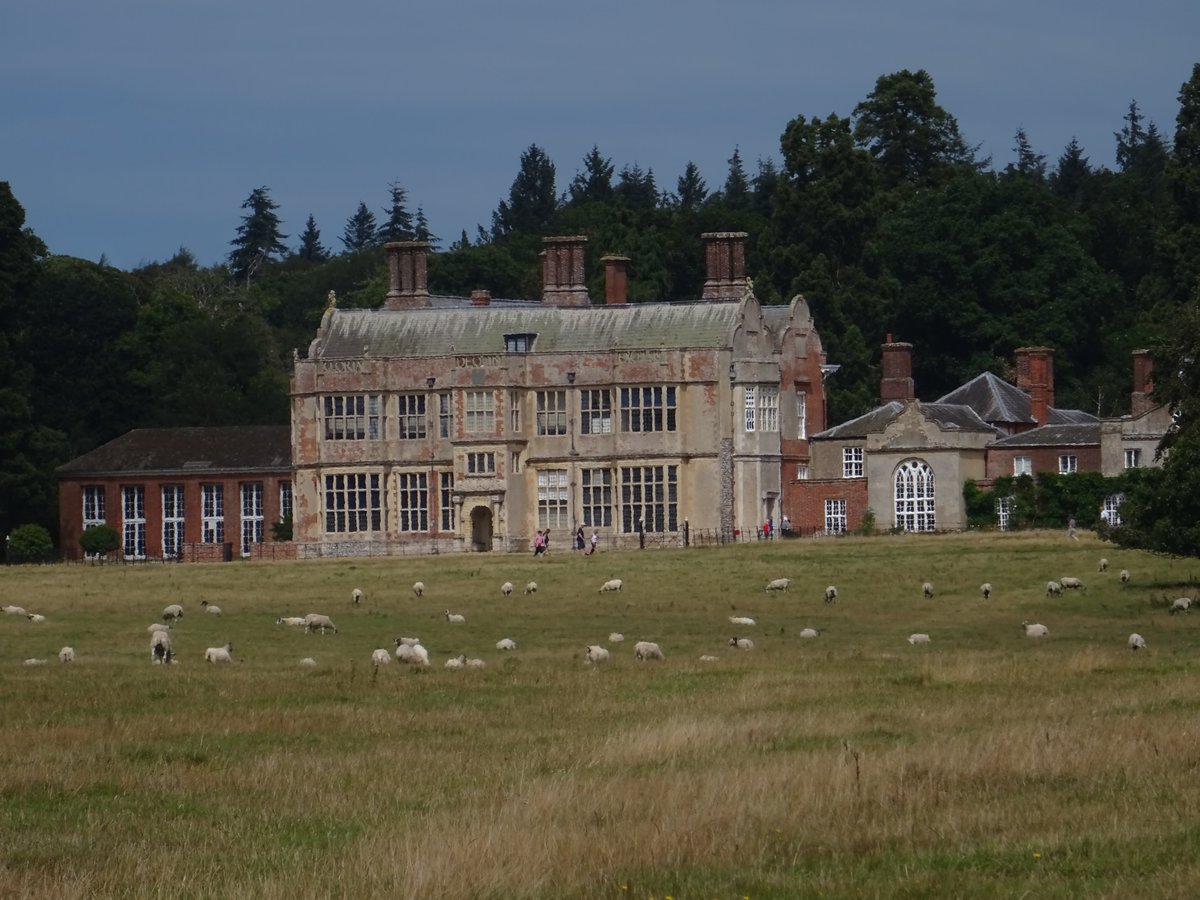 Maisy555's tweet photo. Lovely day out at Felbrigg Hall, Norfolk. #FelbriggHall #Norfolk #NorthNorfolk https://t.co/dtLXCRWBob