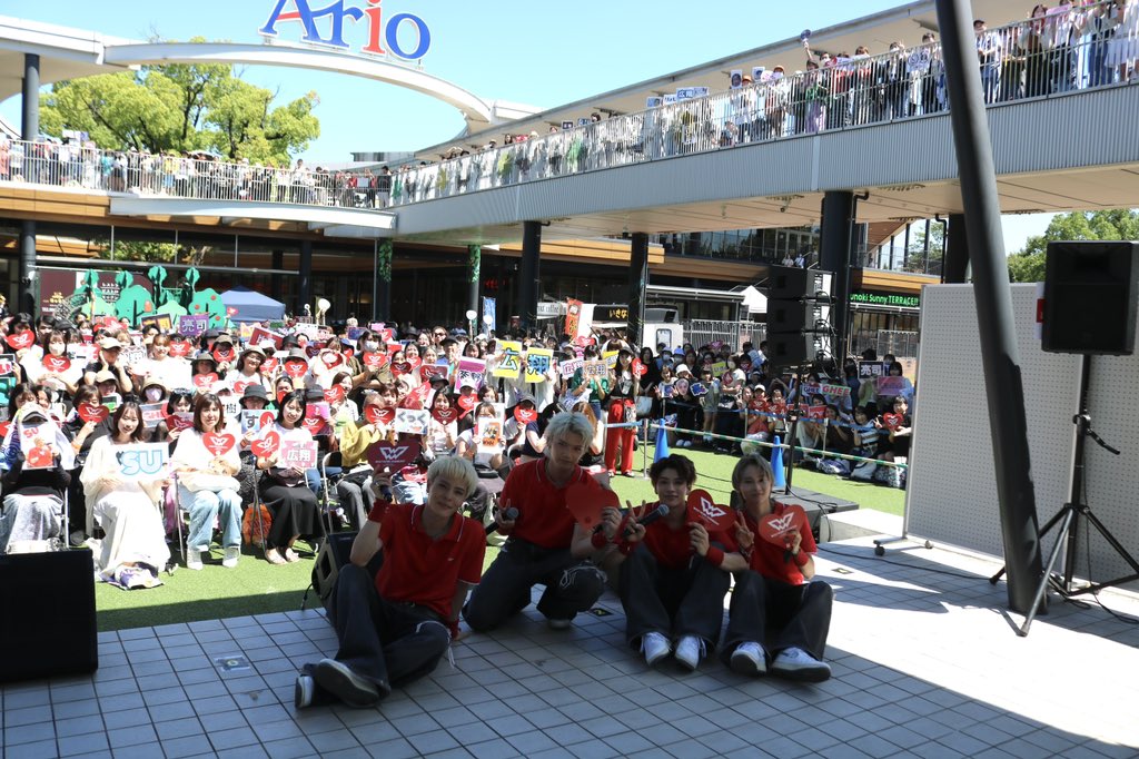 WOLFHOWLHARMONY's tweet photo. WOLF HOWL HARMONY 
-iCON Z 夢者修行-

2023.8.13.(日)
【岡山】アリオ倉敷

暑い中お越し下さった皆さま
ありがとうございました🐺❤️‍🔥

明日は
【福岡】筑紫野ベレッサ

なんといっても・・
SUZUKIの誕生日当日です！！！！

皆様のお越しを
心よりお待ちしております🫶🏻✨

#WHH夢者修行 
#WHH https://t.co/CsVJbUW7ww