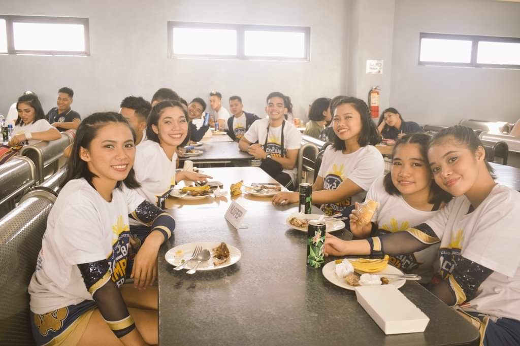 unodjr's tweet photo. EYYYY NAKITA KO NA SILA DATI FOR PHOTO DOCUMENTATION 

#OWeek2023
#makeaNUstart
#SouthsideNU
#NULaguna https://t.co/ZPkS4am740