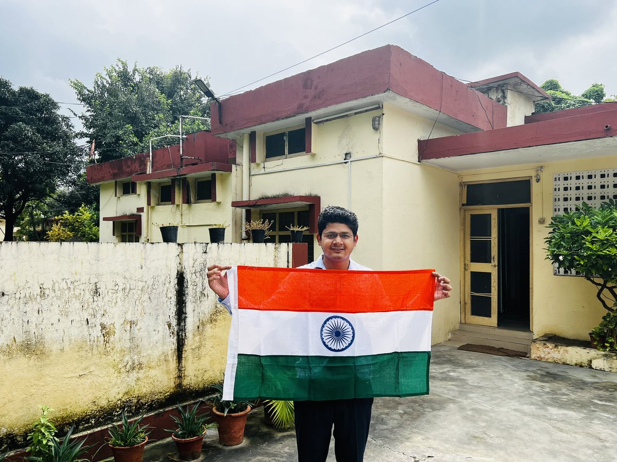 DeobandSdm's tweet photo. #SelfieWithTiranga #HarGharTirangaCampaign @AmritMahotsav  @SaharanpurDm @myogiadityanath @ChiefSecyUP https://t.co/zMzffoz18v