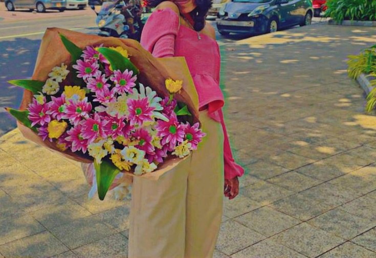 " A flower cannot blossom without sunshine, and human cannot live without love "
They says.
It's always you darling 
Ur worth all of it
I can't bloom
If u ain't my sunshine
So will you be my sunshine ???
🐽💕🖇💯