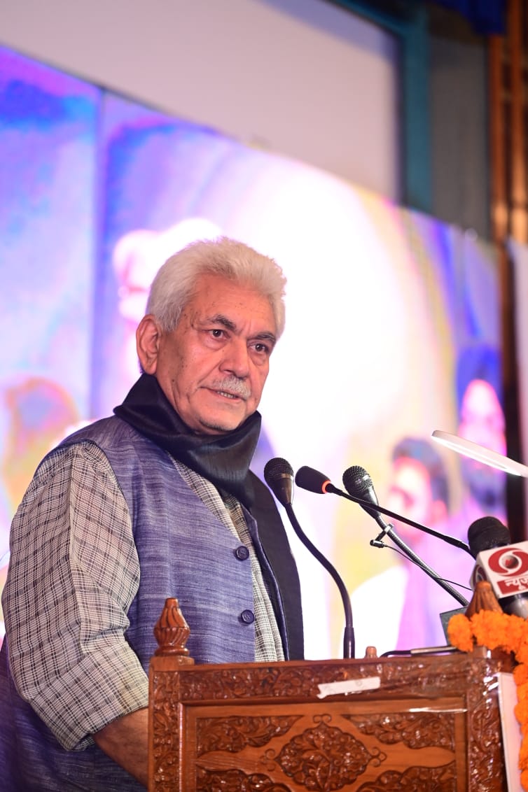 CscMalla's tweet photo. @CSCJK @CSCegov_ @manojsinha_ Model csc Turigam Kadder https://t.co/WwGaENq8YZ
