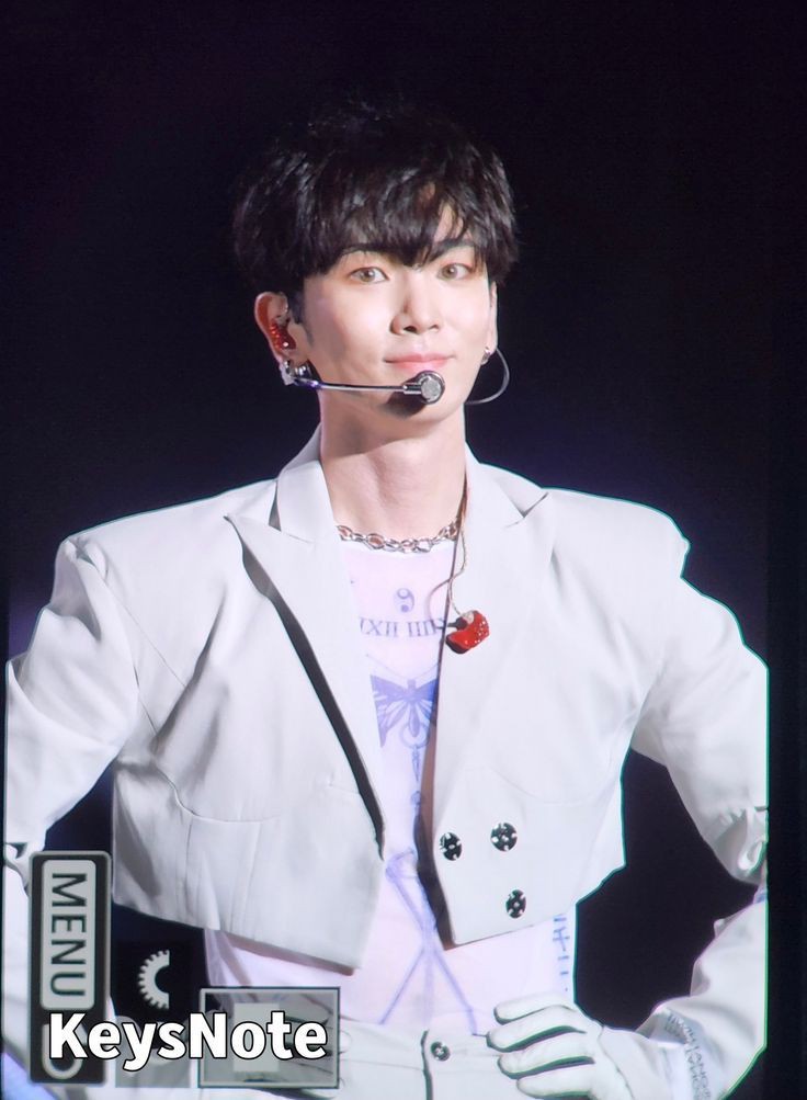 #샤이니 #SHINee <a href="/SHINee/">SHINee</a>