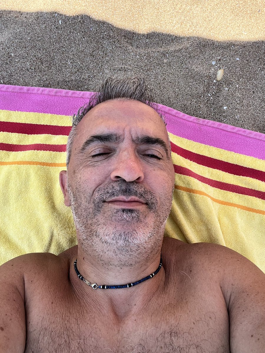 PiramideRossa's tweet photo. #relax #maretime #Agosto2023 https://t.co/v50VA19MIw