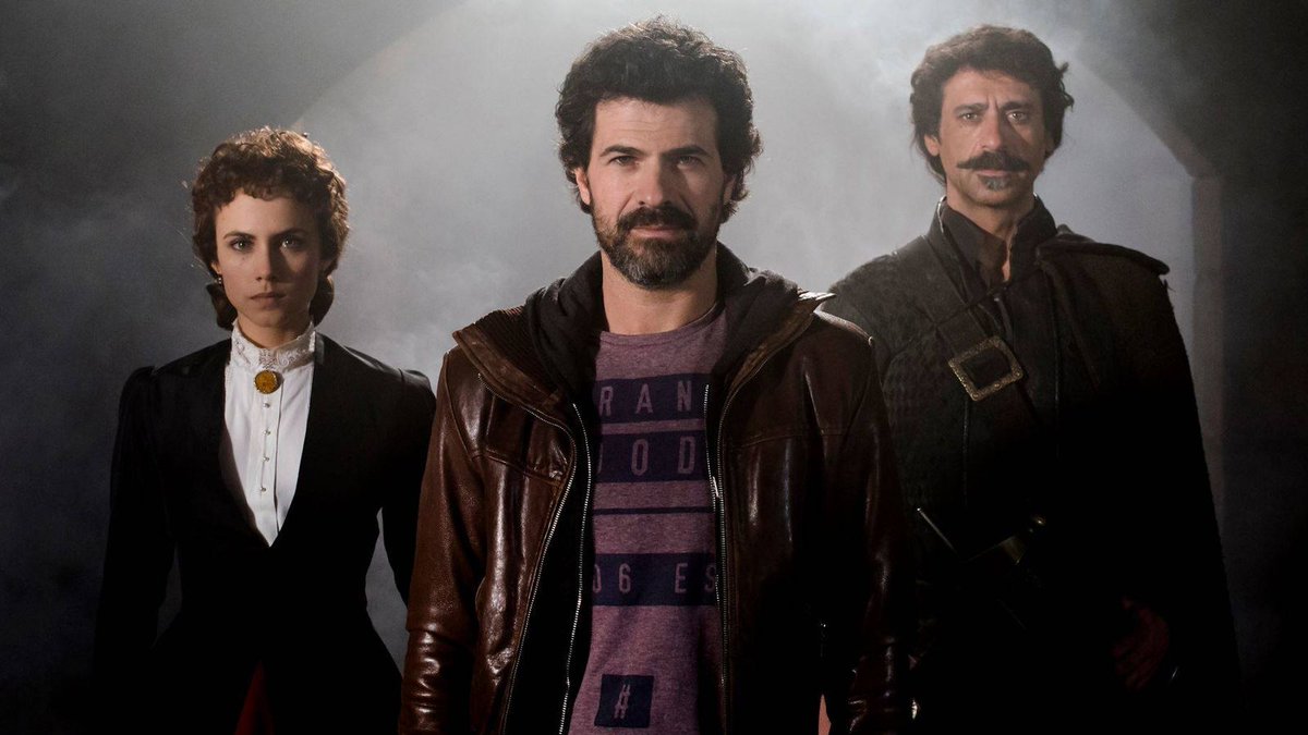 rafacmilano's tweet photo. Que bien escrito está el primer capítulo de El ministerio del tiempo. Podéis verla en rtvPlay https://t.co/ZEYxyud9ID