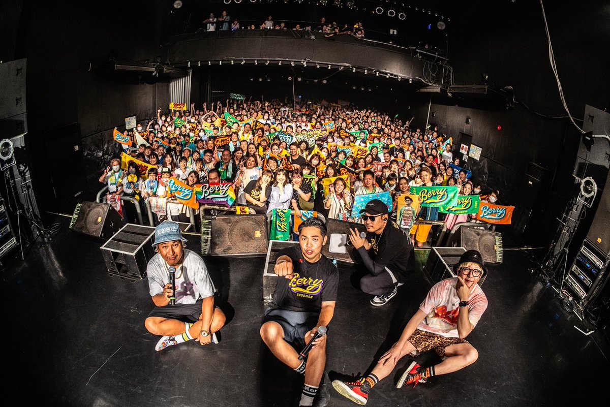 berrygoodman88's tweet photo. 47都道府県"ピース" TOUR 2023
〜Road to 甲子園〜【44】熊本大会

ご来場頂きありがとうございました🔥
本日の限定曲は「ナツノオモイデ」でした🌻
#ベリグ10祭 

━━━━━━
🏟甲子園 LIVE 2023
11月18日(土) 阪神甲子園球場
チケット受付中https://t.co/6DWa6oQTmR https://t.co/ioHZAnP1Ez