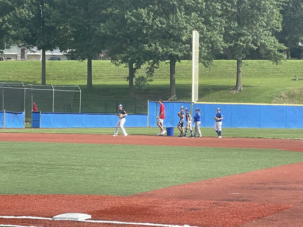 333Lildestroyer's tweet photo. I had the opportunity, along with most of my 12U squad to represent at the KCKCC camp. Thank you to @KCKCCPrez @KCKCCAthletics and all the players who made it awesome! https://t.co/uNUBY4jvF1