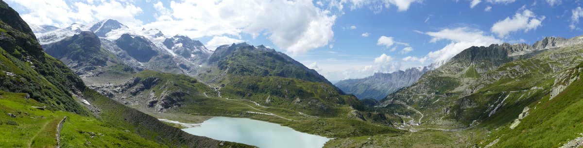 casimirvonarx's tweet photo. Etappe 20 der Via Berna führt von Gadmen auf den Sustenpass und hat landschaftlich viel zu bieten!
Am Ziel, aber nicht am Ende – 10 weitere Etappen warten!
#bernerwanderwege #bernerando #viaberna #wandernverbindet https://t.co/avf2bsx3vP