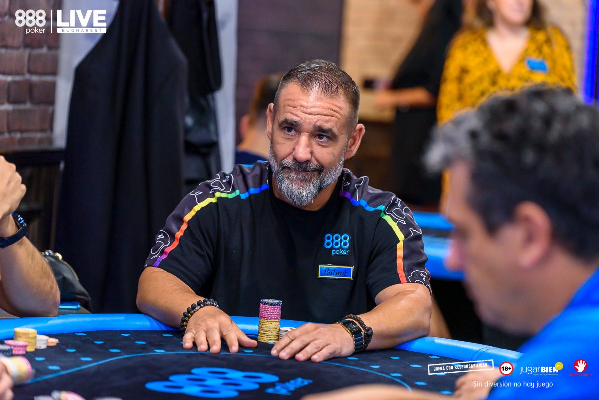 Seis jugadores españoles pasan al Día 2 del Main Event #888pokerLIVE Bucarest:

🇪🇸 Abel Aspas (342K)
🇪🇸 Lucía Navarro (106K)
🇪🇸 Rafael Granados (91K)
🇪🇸 David Algarra (81K)
🇪🇸 Víctor Vozian (77K)
🇪🇸 Javier Gallardo (41K)

¡Queremos verlos a todos en la mesa 💪 final!