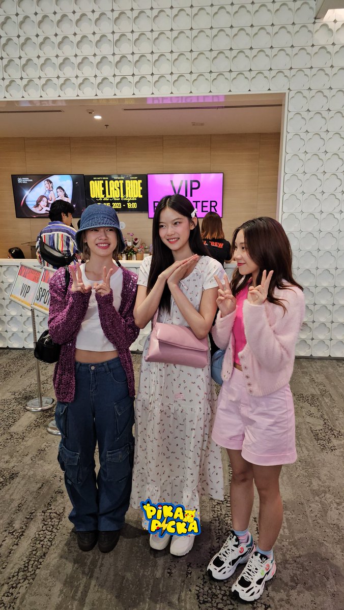 pikapicka_'s tweet image. แกเอ้ยยยยจะสวยอะไรขนาดนั้นอ่ะ 🫠
#PiXXiE #Pimma
#mmabelzz #inggkho_ 
#GNDOneLastRide 
#GoyNattyDreamFanmeet
#GoyNattyDreamOneLastRide