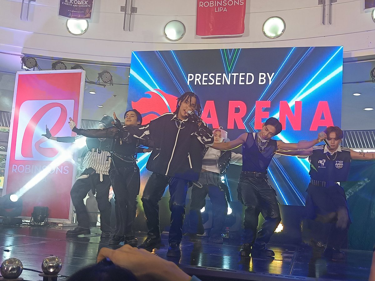 Magiliw_OFC's tweet photo. Alamat Performing Day and Night, Maharani and Walang Hanggan

ALAMAT SA PPOPFIESTA LIPA
#ALAMATxPPOPFiesta
#ALAMAT @Official_ALAMAT https://t.co/R0Kj9lPAXe