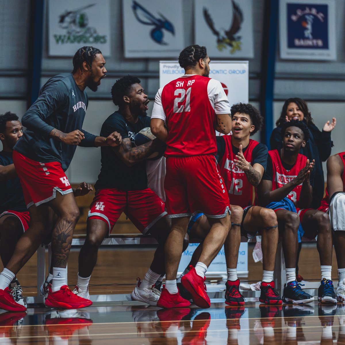 UHCougarMBK's tweet photo. Coogs conclude 🇦🇺 tour with big win over AUSA Select... Finish 3-1 Down Under 🦘🐨
@mylikw13 14 pts | 6 asts | 7 stls
@TArceneaux21 15 pts | 9 rebs
6 stls
#CoogsAbroad
#ForTheCity x #GoCoogs
🔗 – https://t.co/mWzdkGz4BO
📊 – https://t.co/8NpmPMH7EM https://t.co/2KoMWiHVA0