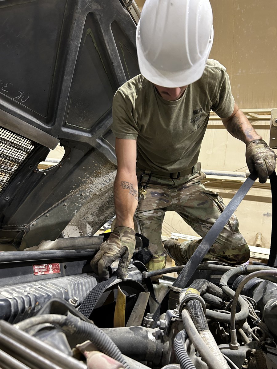 TFSpartan's tweet photo. Mobility is crucial for the success of #TaskForceRifles, #91B's (Wheeled Vehicle Mechanics) keep our wheeled vehicles moving.

 #USArmy #ArmyMechanic #TaskForceSpartan https://t.co/748pRc9RNs