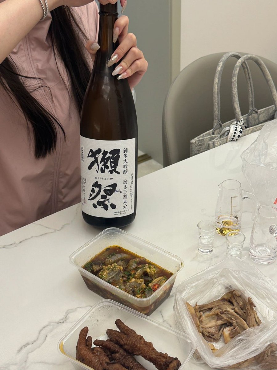 gresciia's tweet image. The reason many people fail to become the person they want to be is that they are too obsessed with who they used to be.