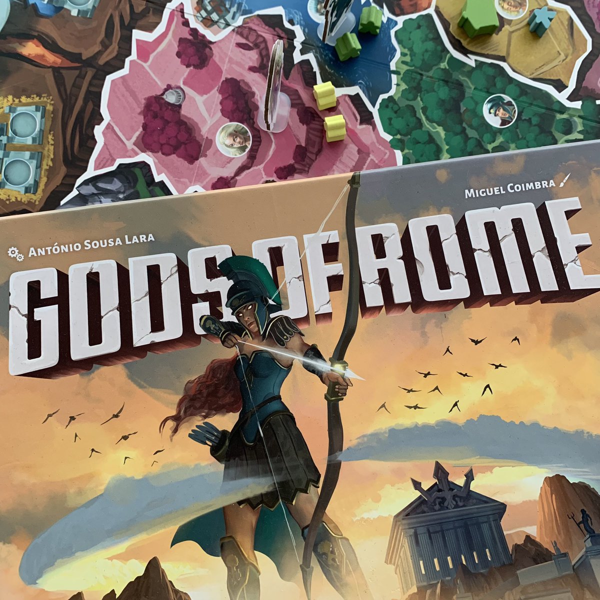 fabioaraujolima's tweet photo. New details of #GodsOfRome, one of the three #Spiel23 #boardganes releases of @GamesPythagoras . Video with the rules here: https://t.co/RjsmsYrs3Q https://t.co/cRMYAZfytw