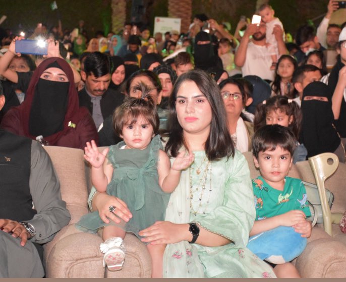 aimenn_nadeem's tweet photo. A glimpse from the colourful event at the Embassy of Pakistan, Riyadh. #Pakistanat76
ﺧﺪﺍ ﮐﺮﮮ ﻧﮧ ﮐﺒﮭﯽ ﺧﻢ ﺳﺮِ ﻭﻗﺎﺭِ ﻭﻃﻦ ﺍﻭﺭ ﺍﺱ ﮐﮯ ﺣﺴﻦ ﮐﻮ ﺗﺸﻮﯾﺶ ﻣﺎﮦ ﻭ ﺳﺎﻝ ﻧﮧ ﮨﻮ https://t.co/fEjWuVE250