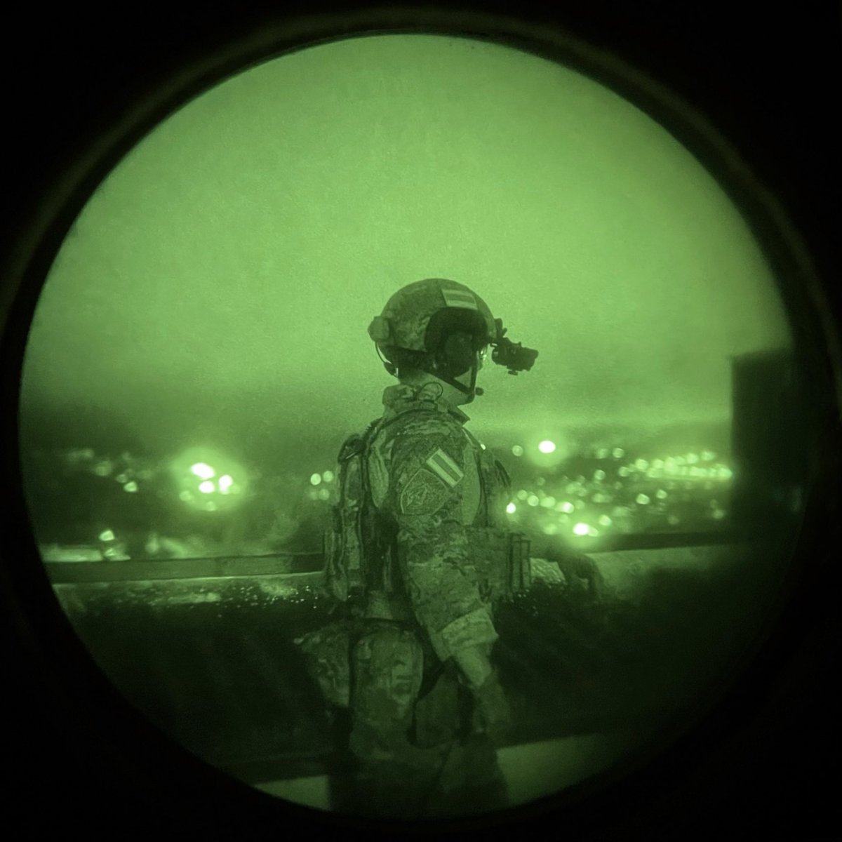 Yancc_cchow's tweet photo. Night vision https://t.co/phWQgy9CCr