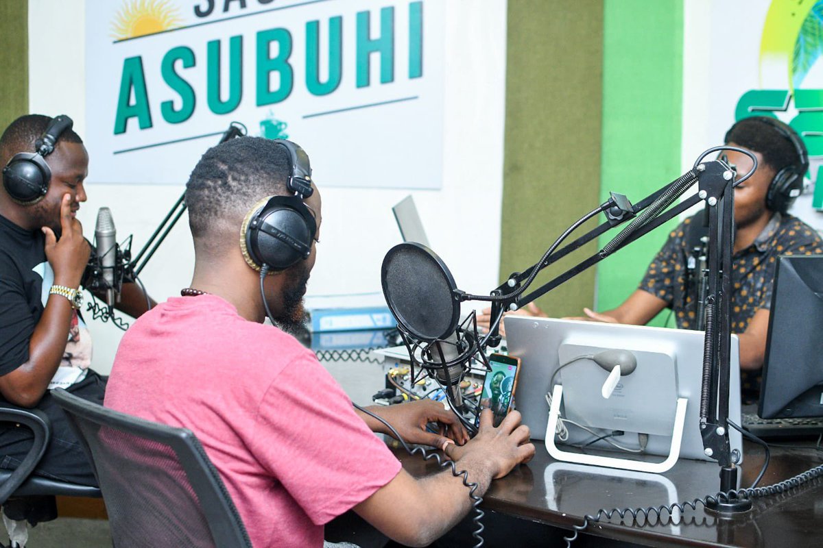 swahilipothub's tweet photo. We are live for #KooStore @sautiyapwani. Where are you tuned from?

94.2FM Mombasa, 103.4FM Voi, 103.3 FM Malindi/Galole
106.7FM Lamu, 

Studio lines: 0732 942 942 / 0712 942 942
SMS line: 0769 228 281 https://t.co/ftEJY2XwTH