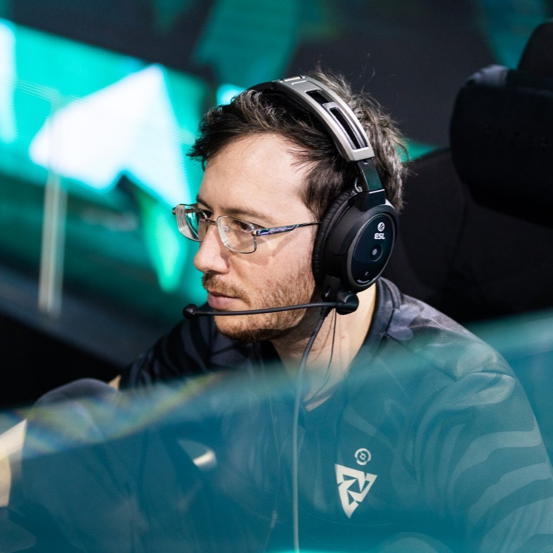 TundraEsports's tweet photo. Name a better offlane than 33 and we'll deactivate 😤 #RiyadhMasters https://t.co/NTiAheR3uT