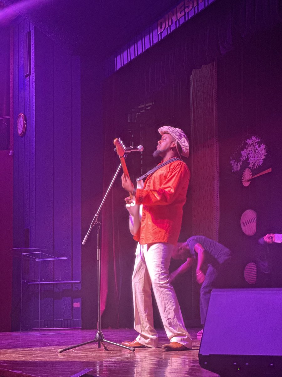 gatmanuk1's tweet photo. One for the ages 🫡🥰🤩🤣🔥
#AboutLastNight
#BYSS @byss_ke 
#improv #standup 
#comedy https://t.co/jdREtCw21J