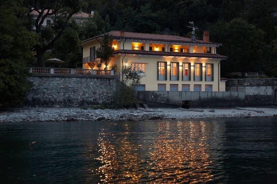 CleliaMussari's tweet photo. 13 Agosto 2017 quando non percepisci 6 anni ma 6 ere geologiche #Ghiffa #LagoMaggiore https://t.co/Ha52Tt8WsP