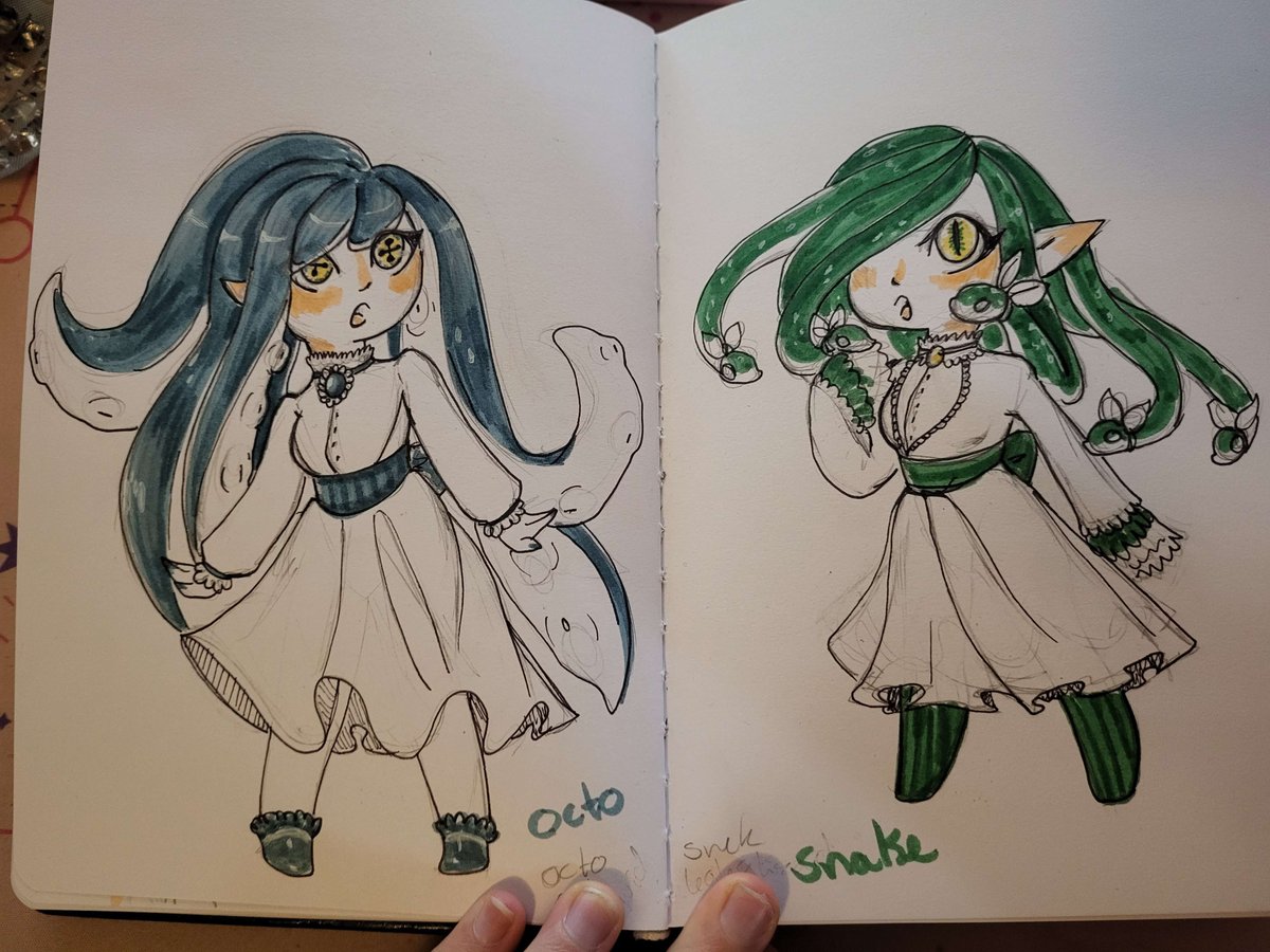 PastelDonkey's tweet photo. smol chibies https://t.co/WE6BcIeN5Q