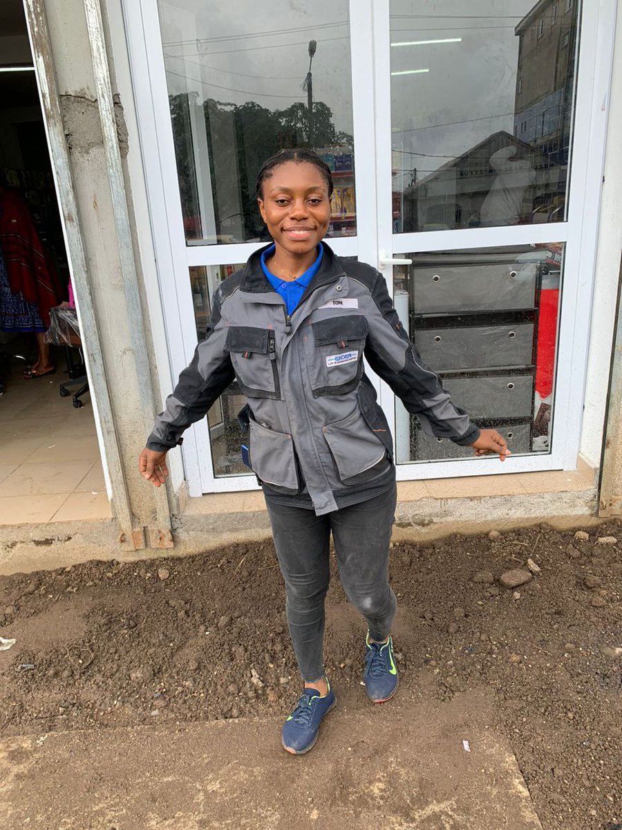 Gwana_Jusline's tweet image. CCTV installation project at a supermarket! As a dedicated networking student, I&apos;m proud to contribute my skills in creating a secure environment. Grateful for the opportunity to learn and grow in this field. #NetworkingStudent #InternshipSuccess #BuildingSafeSpaces