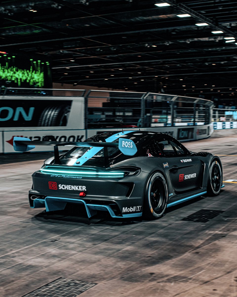 Customer_Racing's tweet photo. The big US tour is over for now and the #GT4ePerformance has landed back in Europe where it sparked excitement at the London E-Prix last month! ⚡ #PorscheCustomerRacing #Porsche https://t.co/sZ2Uqq4nMz