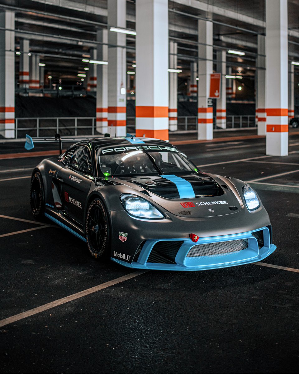 Customer_Racing's tweet photo. The big US tour is over for now and the #GT4ePerformance has landed back in Europe where it sparked excitement at the London E-Prix last month! ⚡ #PorscheCustomerRacing #Porsche https://t.co/sZ2Uqq4nMz