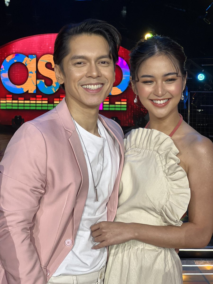 ABSCBNpr's tweet photo. Day off kaya namasyal muna sa @ASAPofficial sina Alvin (Carlo Aquino) at Bree (Charlie Dizon)! πβ€οΈπ
#ThirdWorldRomance in cinemas August 16
#ForeverASAP https://t.co/SmEiQMMByo