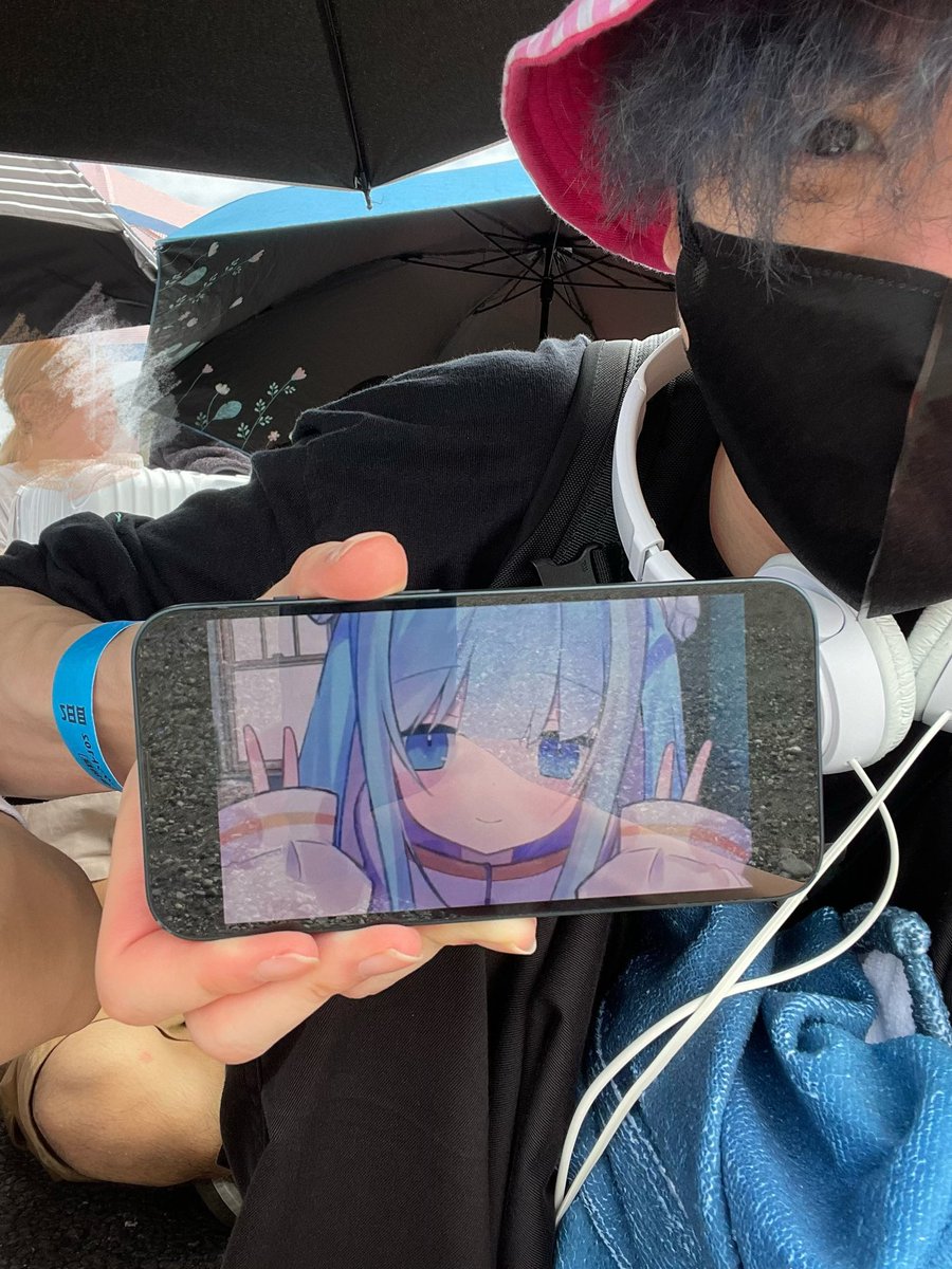 aghsoo's tweet photo. Somuniaと一緒にC102😆 https://t.co/OiYIAnANUw