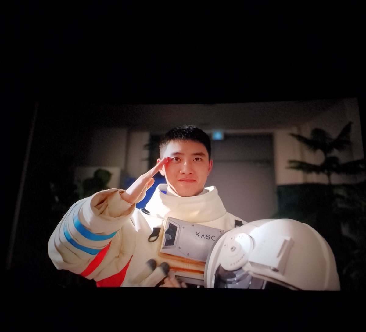 miakjm_'s tweet photo. Thank you for organising this event @DearEriCafe. Nak repeat lagi The Moon lepas ni sebab tak puas dengan acting kyungsoo

 #TheMoonMovie #TheMoonDate https://t.co/Ijb986sSUT