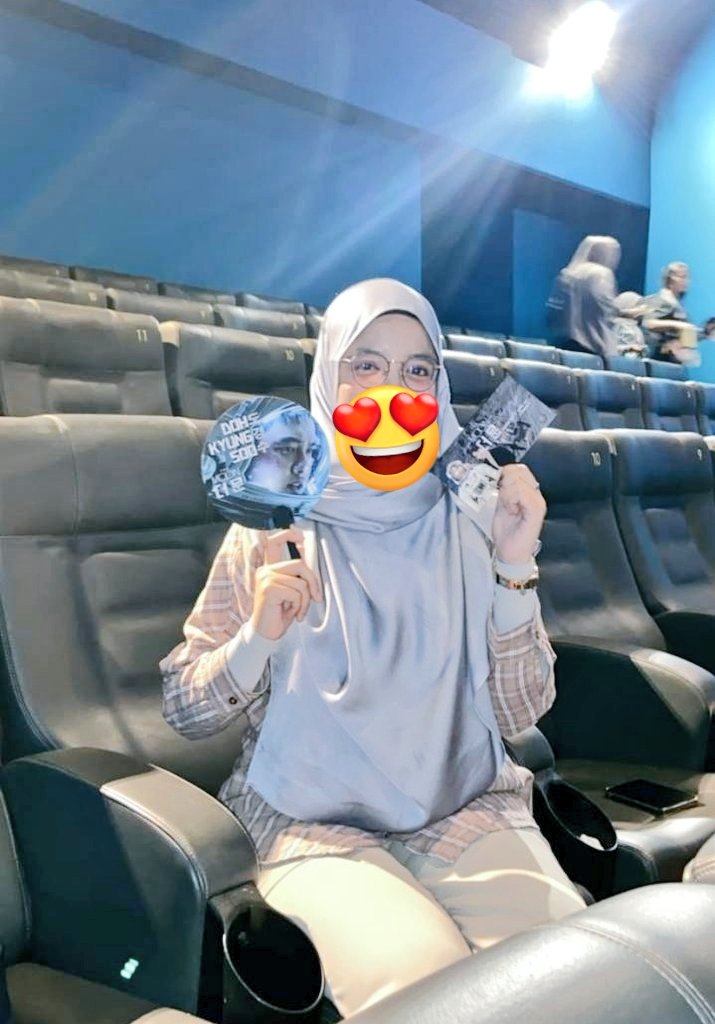 miakjm_'s tweet photo. Thank you for organising this event @DearEriCafe. Nak repeat lagi The Moon lepas ni sebab tak puas dengan acting kyungsoo

 #TheMoonMovie #TheMoonDate https://t.co/Ijb986sSUT