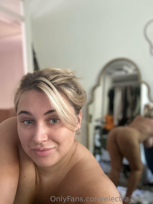 Will you fuck me in this position? https://t.co/8HrgiJfaKu