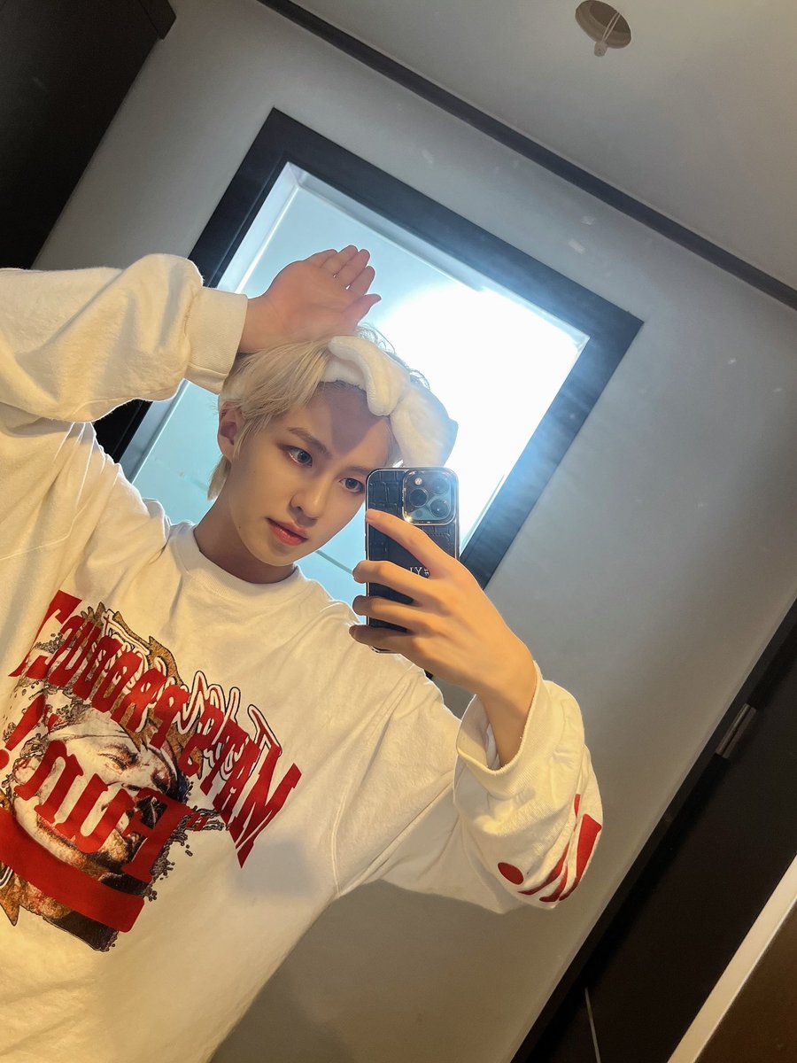 by_EPEX's tweet photo. [#에이든]

노 메이크업일때 제일 예쁜 너~🎵🧡

#EPEX #이펙스 #AYDEN #에이든 https://t.co/BG64gTfTf7