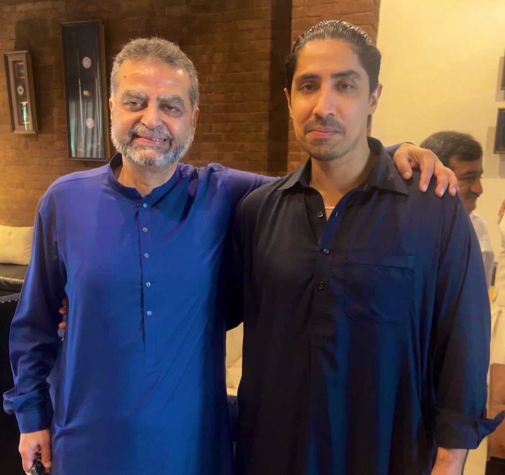 AdeelAsifPk's tweet photo. کسی نے یوتھیا ٹھیک کروانا ہوتو رابطہ کرے۔ منجانب (زعیم قادری) https://t.co/M4fhbuYcFo