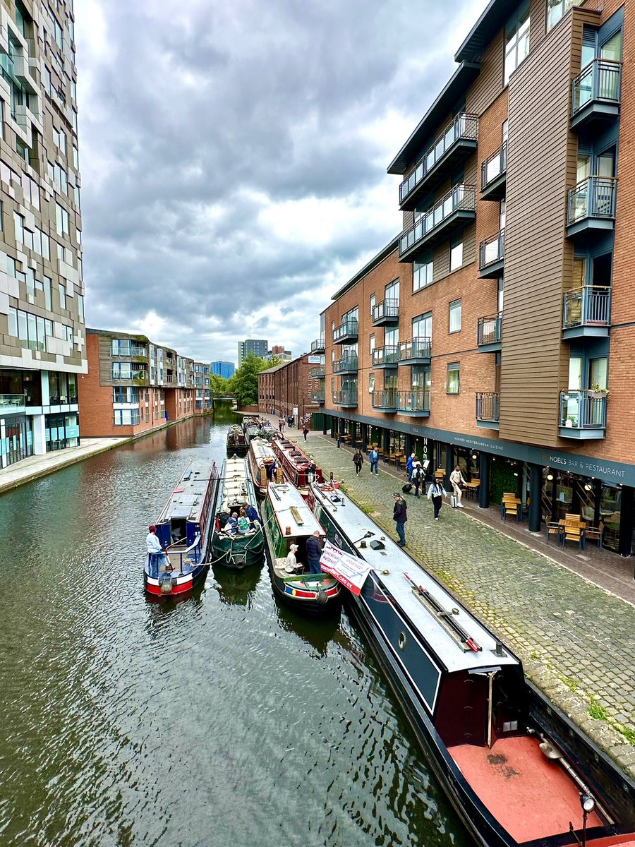 Besides a massive bull 🐮….Birmingham is also known for its canals (it has more than Venice….fact!) So it’s vital that @CanalRiverTrust recieve adequate funding so that they can keep up the great work on maintaining and improving them. #KeepCanalsAlive #FundBritainsWaterways