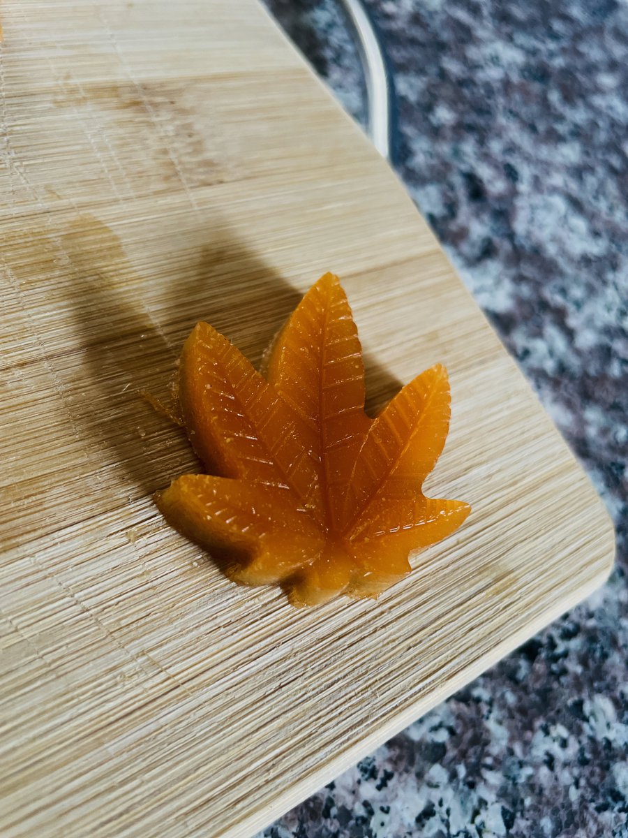 Floatibles's tweet photo. We are back! 😎☁️@Floatibles: Gummy Edition... Caveman discovers weed. Caveman discovers fire. Stone age begins.🔥 https://t.co/PdPeDbjtxd