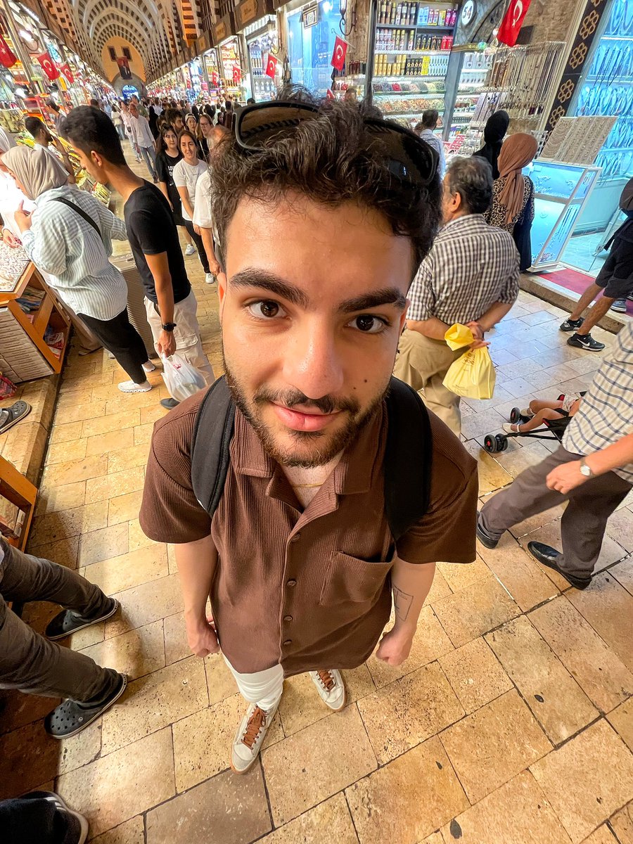 AzoresTweets's tweet image. u got games on yo phone?