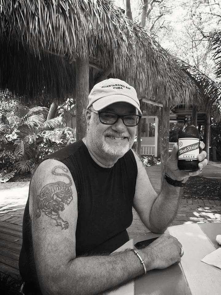 firozeshakir's tweet photo. My oldest American friend schooled me about the internet when I met him on #Buzznet 2004 we have been friends ever since Benn .
@BennBell
Photo from his archive https://t.co/rDeMQ3tA3c
