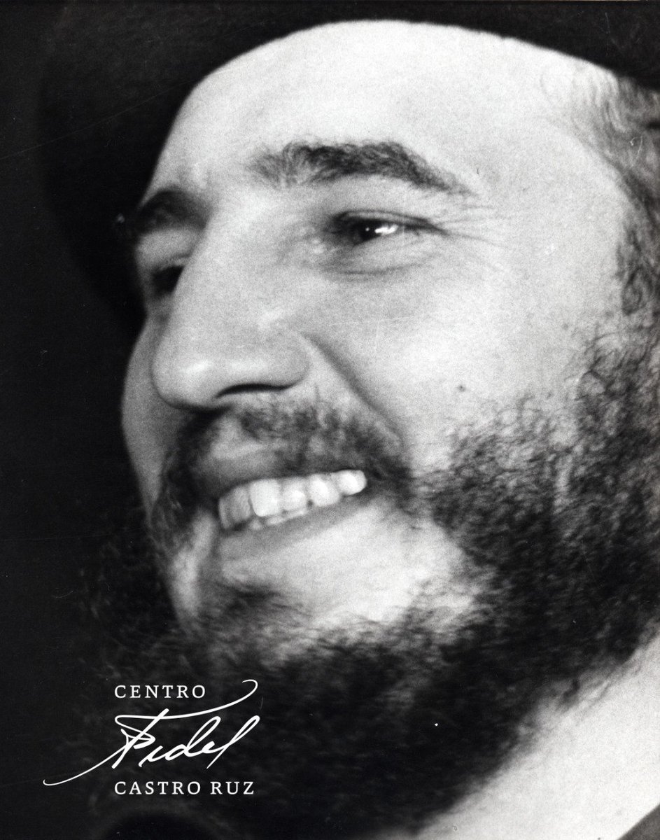 Esteban Lazo, pdte. de <a href="/AsambleaCuba/">Asamblea Nacional Cuba</a>🇨🇺: "Nuestro homenaje al líder histórico de la Revolución Cubana Fidel Castro Ruz en el aniversario 97 de su natalicio
Cumplir con su concepto de Revolución y defender siempre su obra y legado es el compromiso con #FidelPorSiempre. #FidelVive"