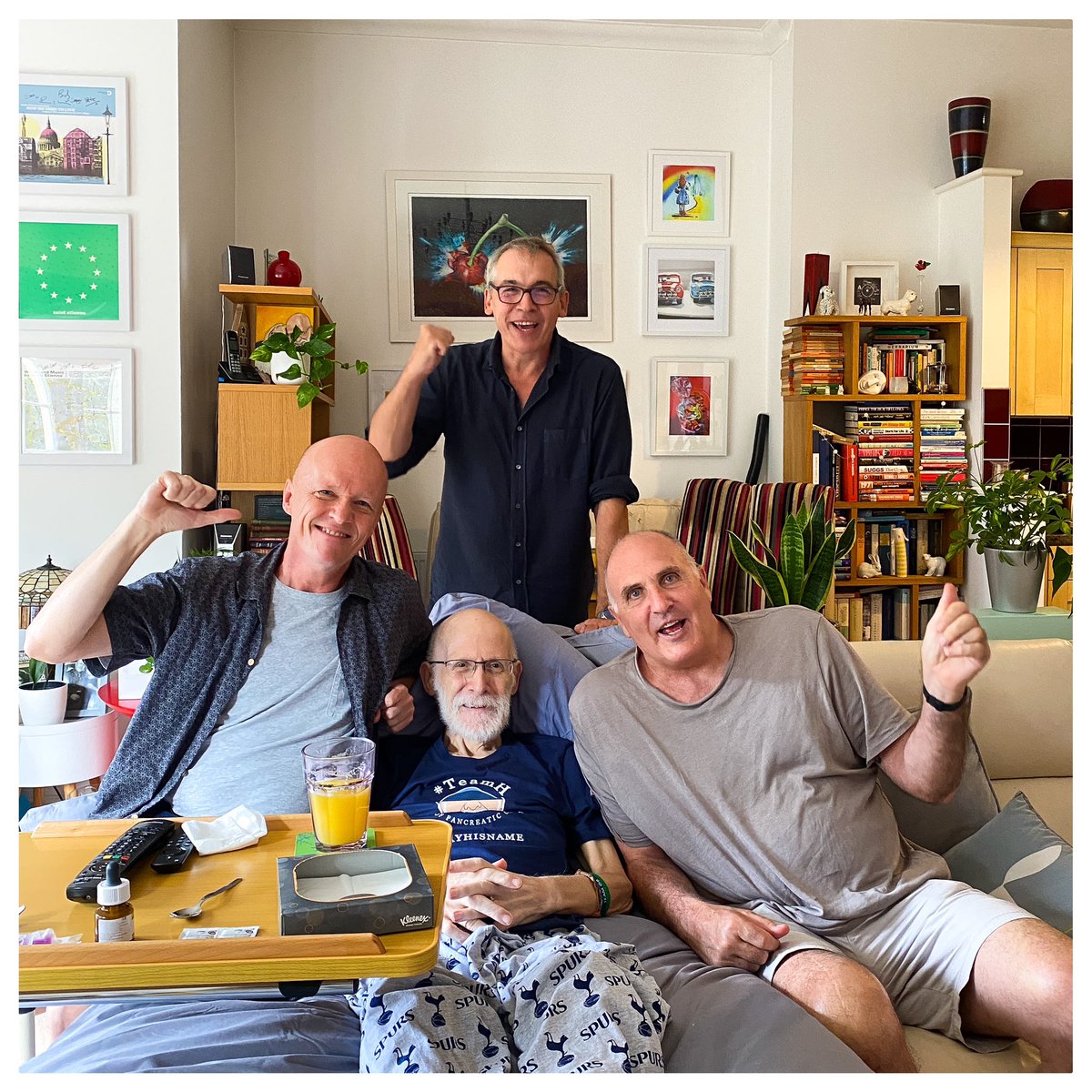 Come on you Spurs!…All ready for the new season…Such optimism…Celebrity Football Googlebox match watch-along with ‘one of our own’ <a href="/Pete2Boogie/">Pete Haine</a>  <a href="/JohnJCrace/">John Crace</a> <a href="/MWHamilton/">Matthew Hamilton</a> #coys #thfc #spurs #Legend