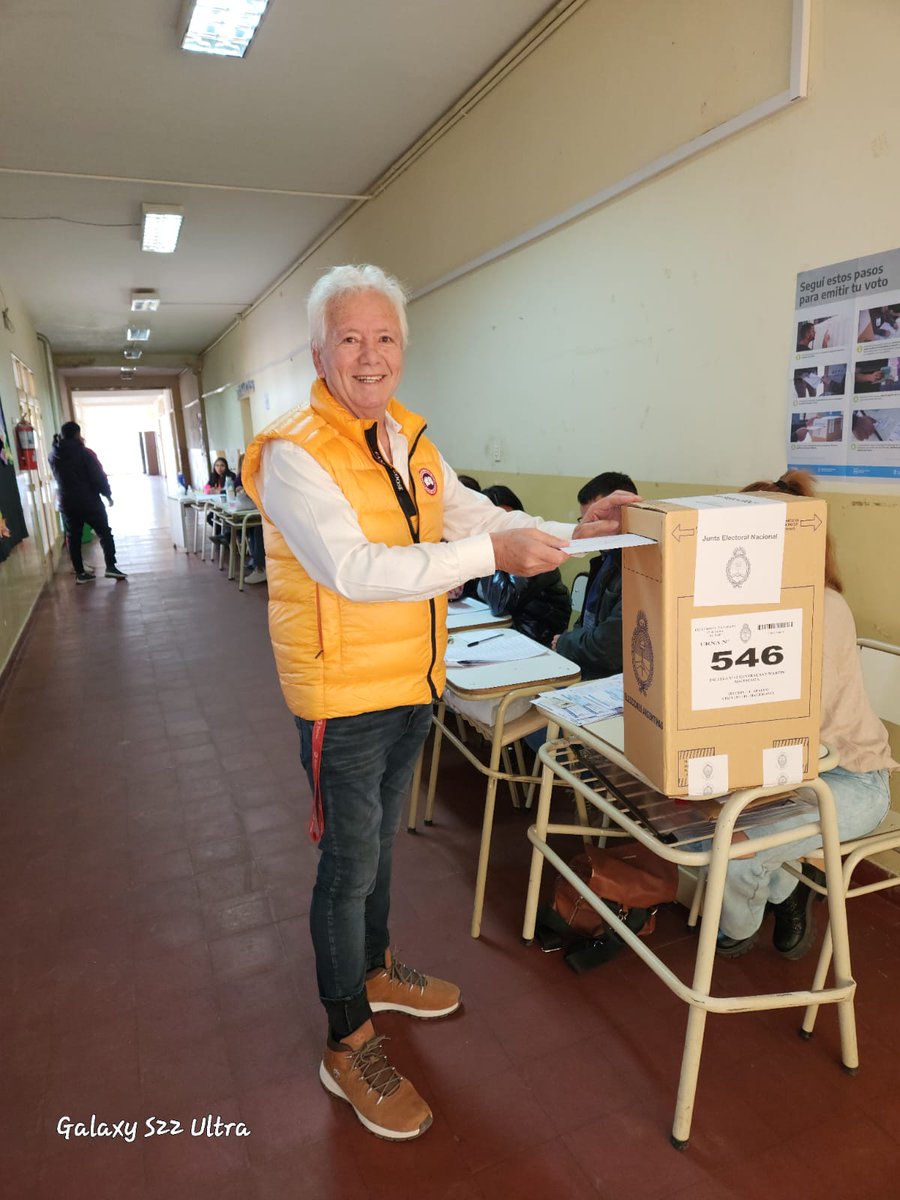 PARÁ LA OREJA: votó el Diputado Provincial electo en Aimogasta <a href="/NAMMatucho/">Nicolas A. Martinez</a>