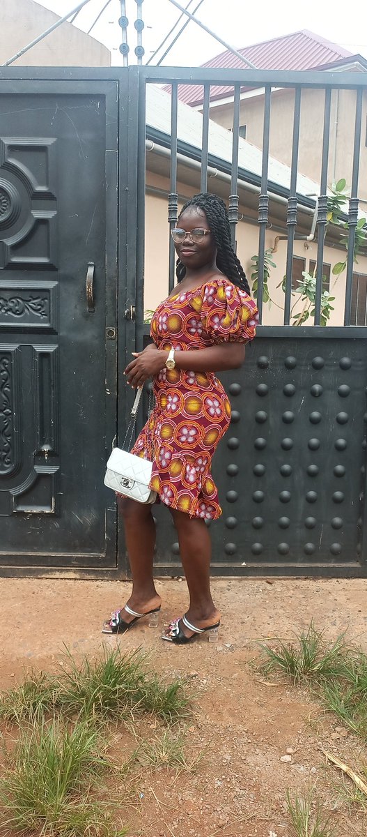 LadySmartsWorld's tweet photo. Me as a celebrity
Hair by: Giftash
Shoe from: Dicta
Dress by: Ruthy's fashion
Bag from: Lyn's Imports
Happy Sunday
#HappySunday
#ladysmart
#ladysmartsworld https://t.co/aoohXpBLLb