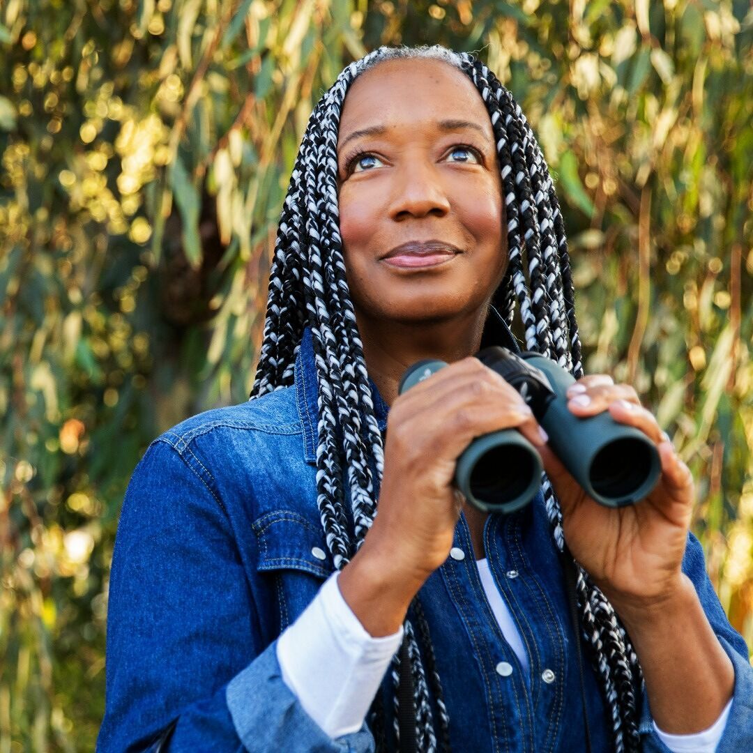 Mark your calendar! Licensed therapist and author Tammah Watts joins our next book club session on August 31 at 8 PM EDT to discuss the powerful healing of birdwatching and her book Keep Looking Up. Don't miss out! Go to migratorybirdday.org/bird-book-club to register for this free event.