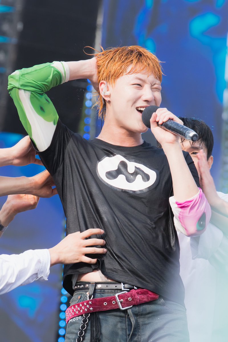 woodzmode's tweet photo. 230812 워터밤 수원

#조승연 #WOODZ https://t.co/vqTjmZvpYK