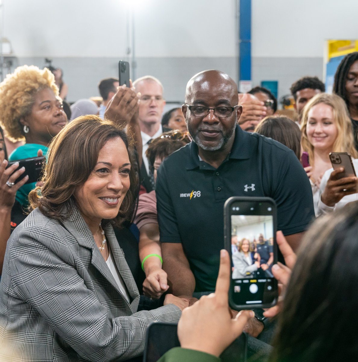 Vice President Kamala Harris Archived tweet media