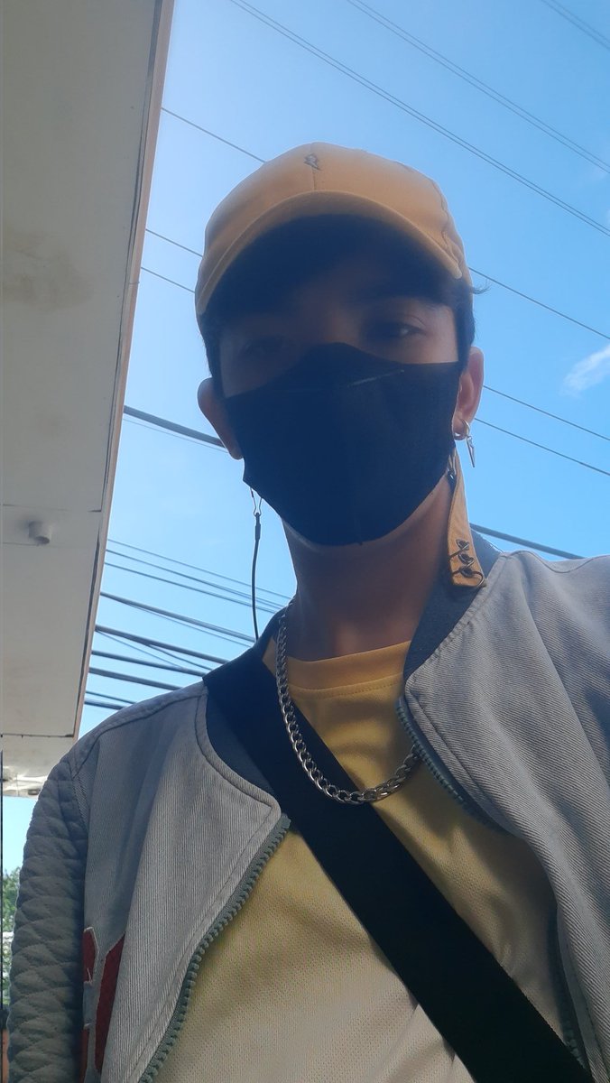 10yukine_'s tweet photo. @NULagunaPH @nulagunacol Ayan blue and yellow
#makeaNUstart
#SEAyouSaNU
#NUbieArchiNyero2023
#OWeek2023 https://t.co/m5riaOOYmO