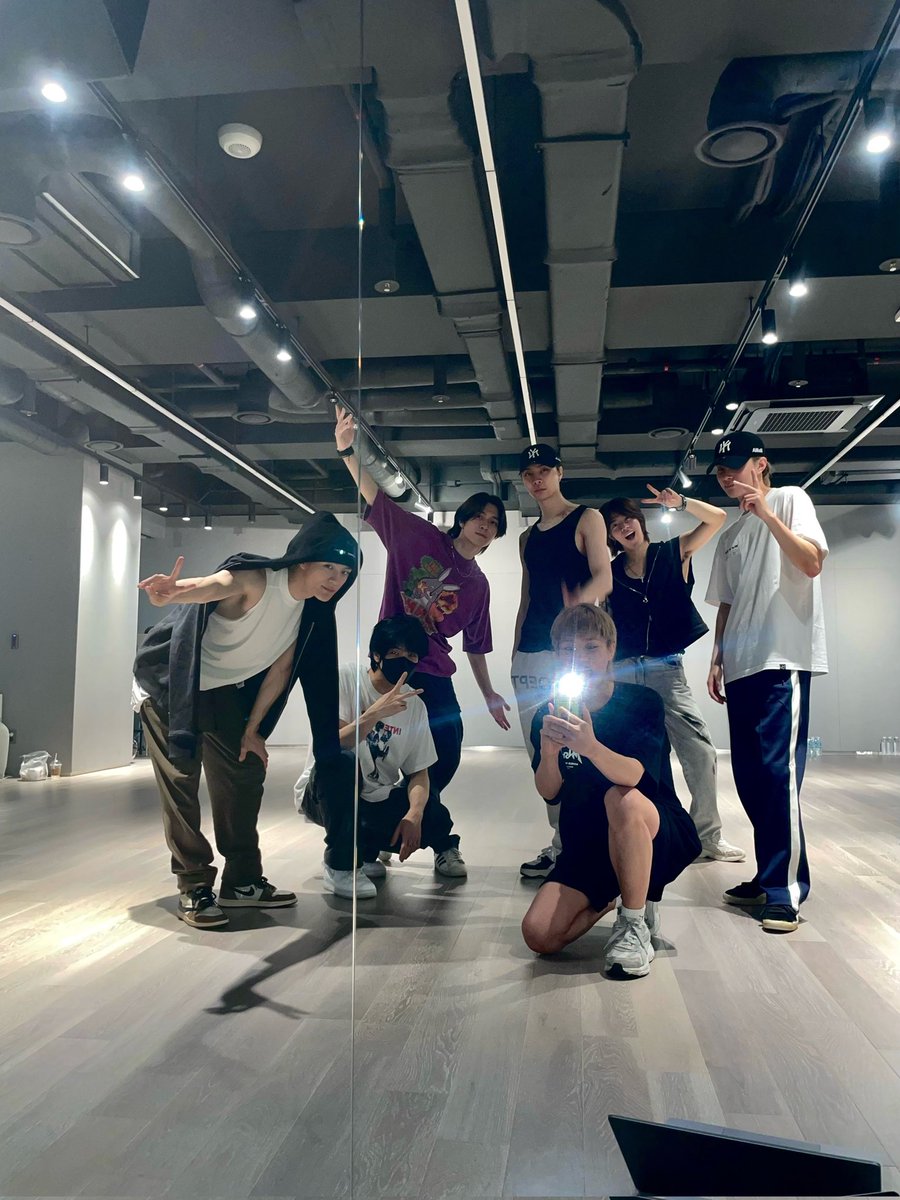 CONEOXTION's tweet photo. Oh, you caught us. Wanna step into the dance practice room and watch us preparing something? Another surprise awaits! What’s actually in store? You may take a guess before a big reveal! https://t.co/EVoQETCNJ9