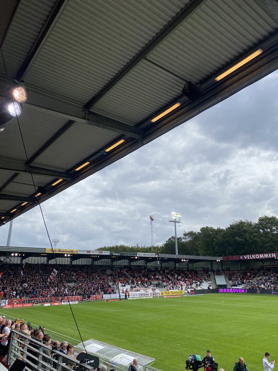 Emil Mozart Hansen tweet media